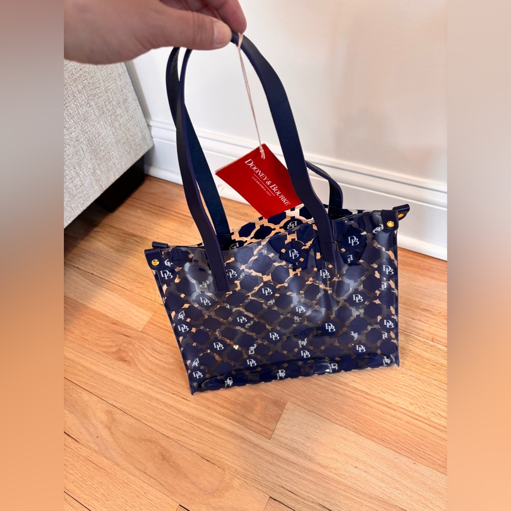 Dooney & Bourke medium shopper tote bag NWT - Picture 2 of 10